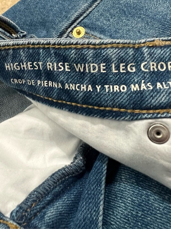 Universal Thread - Picture 5 of 6